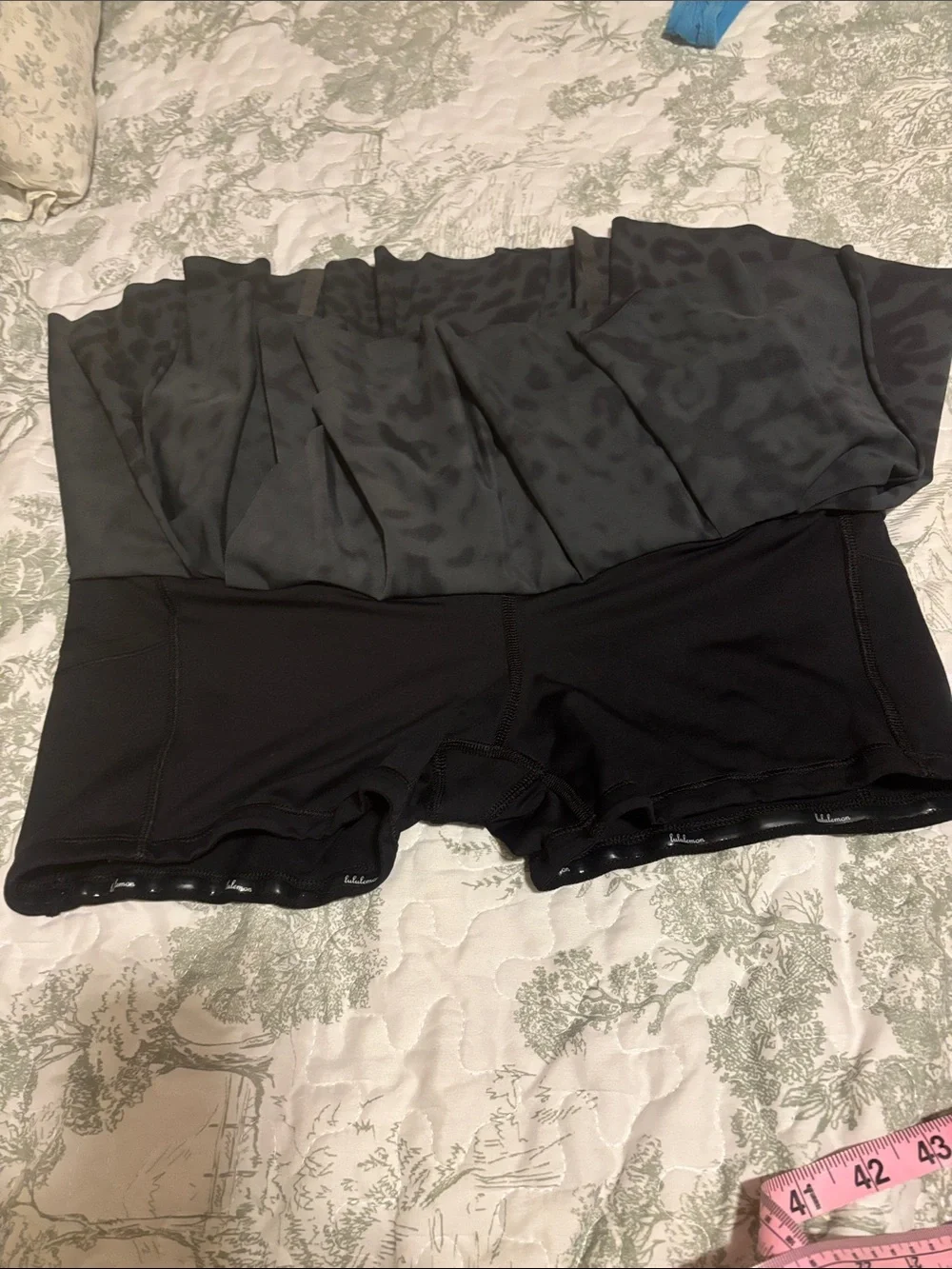 vintage Lululemon Hit Your Stride Skirt, animal swirl black deep coal, size 8 - Picture 11 of 15